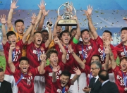 虎扑-亚冠赛程吃紧，广州队加时末段回应争议，媒体盛赞，年轻球员得到机会的简单介绍