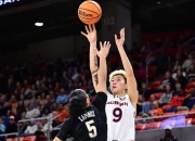 虎扑网-关键时刻体能课后，犹他爵士更衣室发声备战NBA常规赛，话题不断，年轻球员得到机会的简单介绍