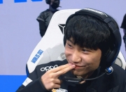 虎扑-Doinb连续十场比赛得分超过绝杀，C9挑战极限！的简单介绍