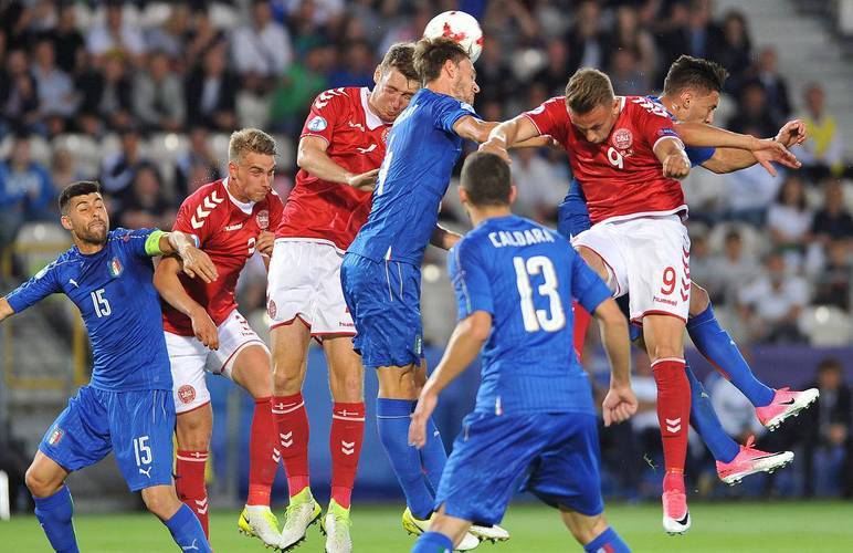  赛艇超级杯焦点战：辽东麒麟队翻盘胶东旋风队，外线火力全开。赛场纪律更严谨