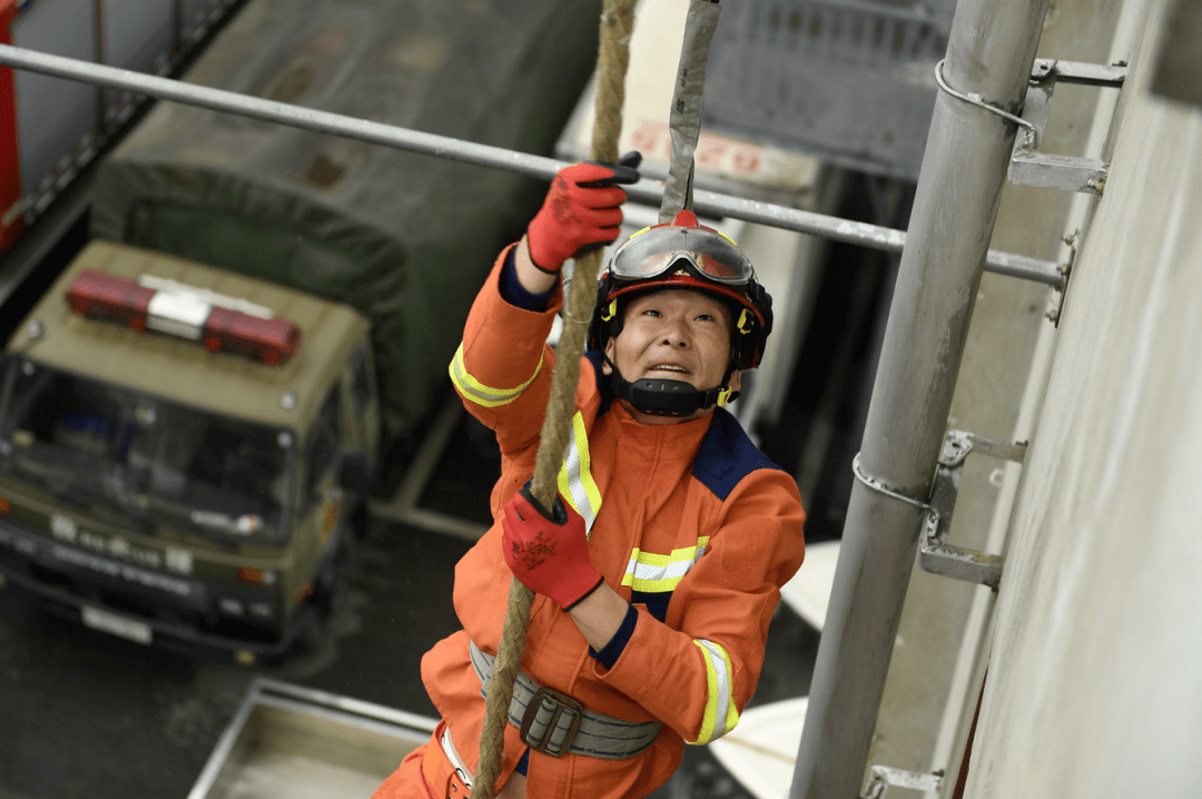 北京青少年首届橄榄球公开赛视频 北京青少年首届橄榄球公开赛视频