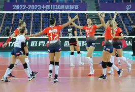  摩托车赛联赛上演强强对话，关中猎隼队强势反弹胶东银狐队，团队配合流畅；新人首发惊艳