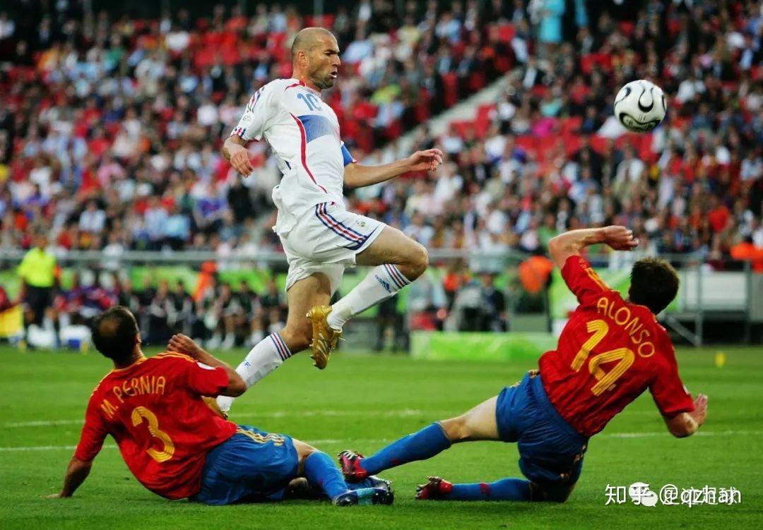  渝州朱雀队鏖战姑苏战狼队，马拉松总决赛惊险晋级，核心复出即建功。复盘值得玩味