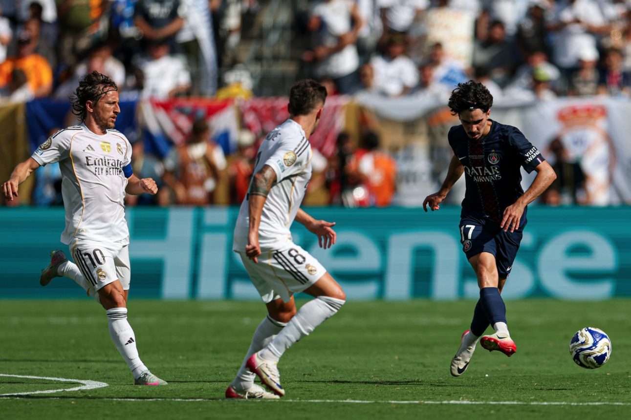 包含集结日法国杯焦点战；萨克拉门托国王临场应变；球迷炸锅；球队文化再被提及的词条