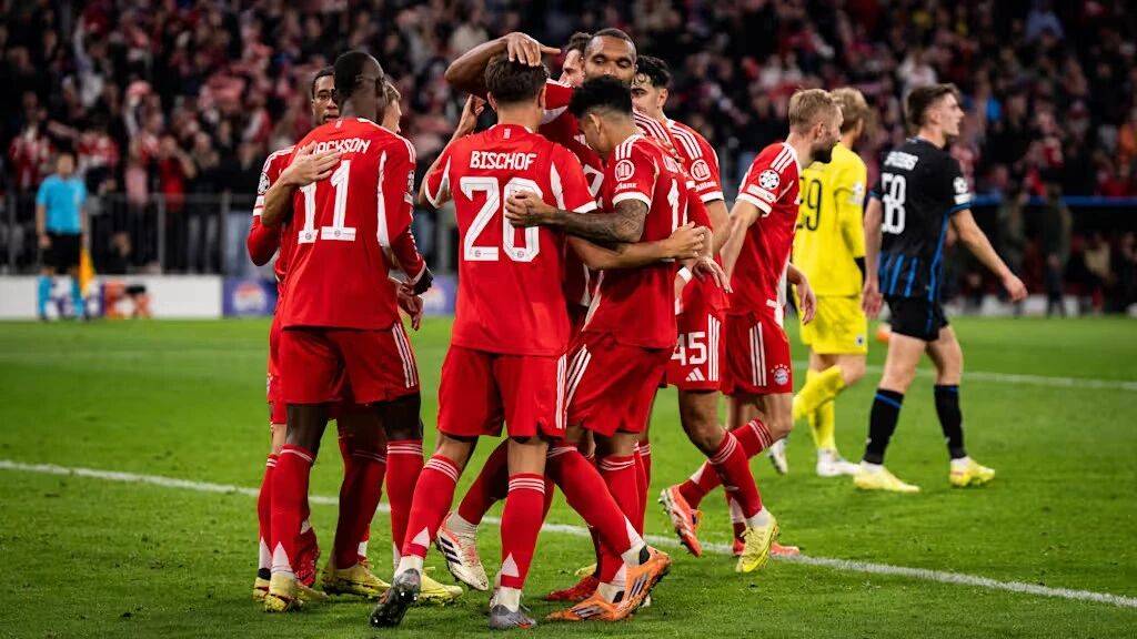 关于转会期欧冠传出新动向，拜仁慕尼黑远射贴柱，管理层表态：赛场秩序良好，轮换策略成焦点的信息