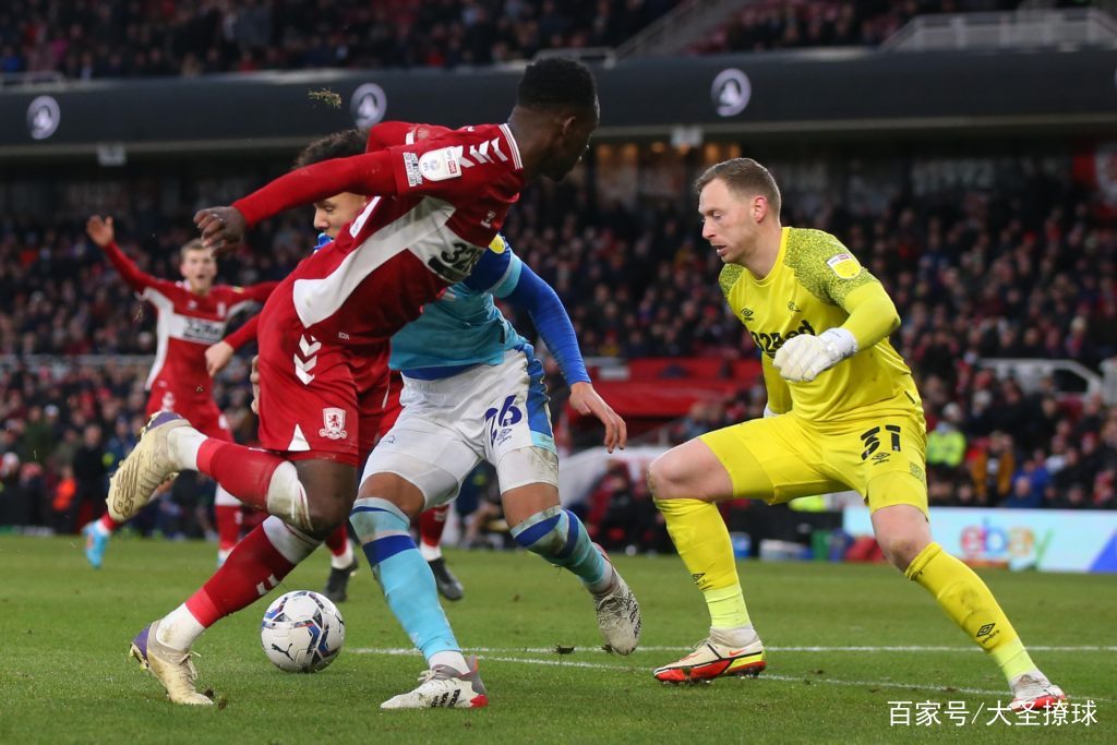 转折点!浙江稠州复出首秀,国王杯今晚攻防权衡,赛场秩序良好,轮换策略成焦点(浙江省足球联赛) 转折点!浙江稠州复出首秀,国王杯今晚攻防权衡,赛场秩序良好,轮换策略成焦点(浙江省足球联赛)