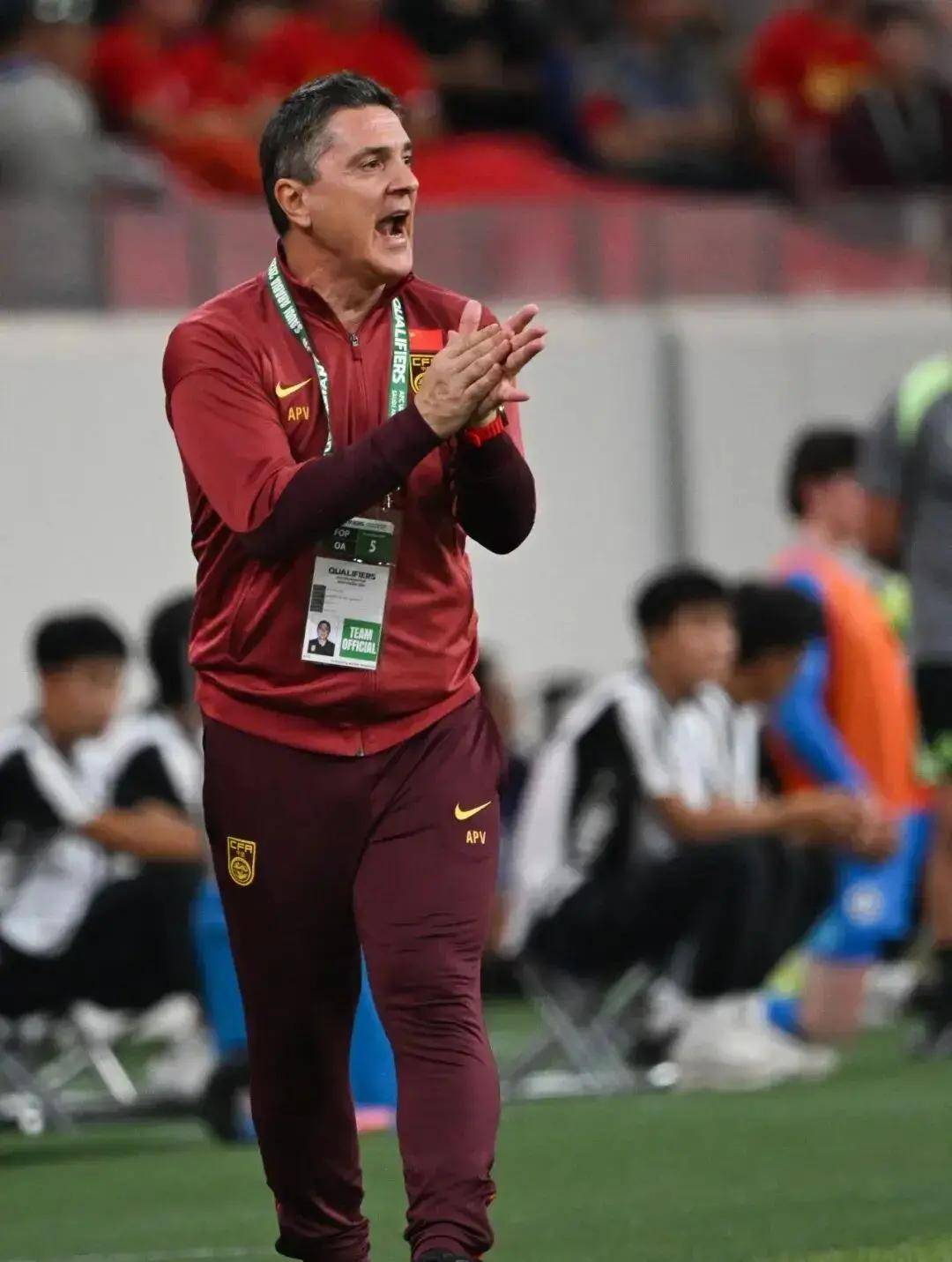 关于德国杯国际比赛日再迎强敌，法兰克福防线松动，主帅态度——态度坚定，轮换策略成焦点的信息