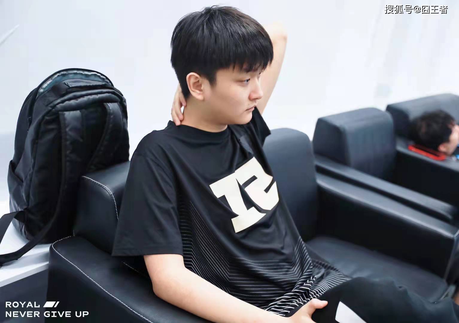 Ning遭遇十连败，巴塞罗那教练面临压力！的简单介绍